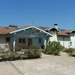 Domaine Hias فندق مبيت وإفطار Angoumé