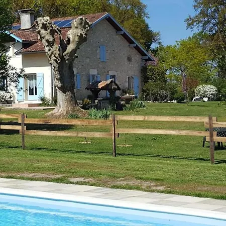 Domaine Hias לינה וארוחת בוקר