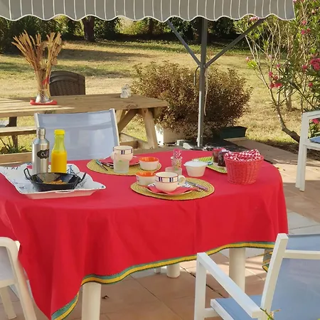 Domaine Hias לינה וארוחת בוקר 3*