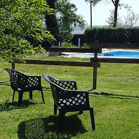 Domaine Hias לינה וארוחת בוקר