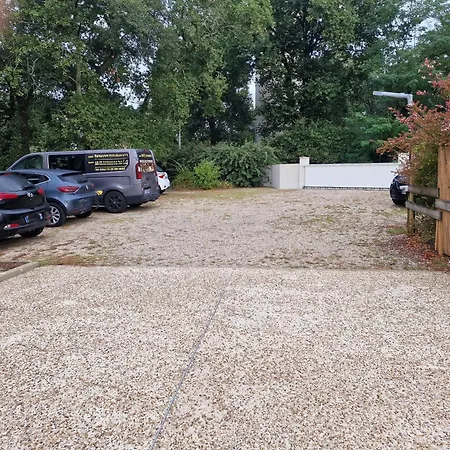 ゲストハウス Domaine Hias Angoumé