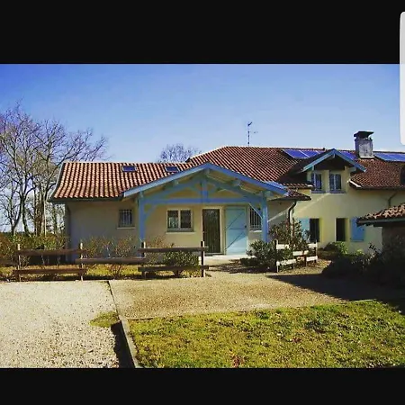 Bed & Breakfast Domaine Hias Angoumé