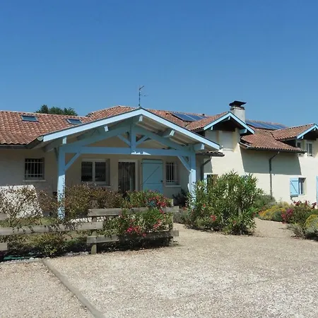 Domaine Hias לינה וארוחת בוקר Angoumé