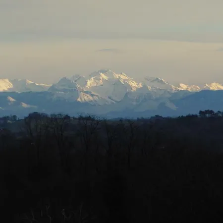 Domaine Hias Bed & Breakfast Angoume